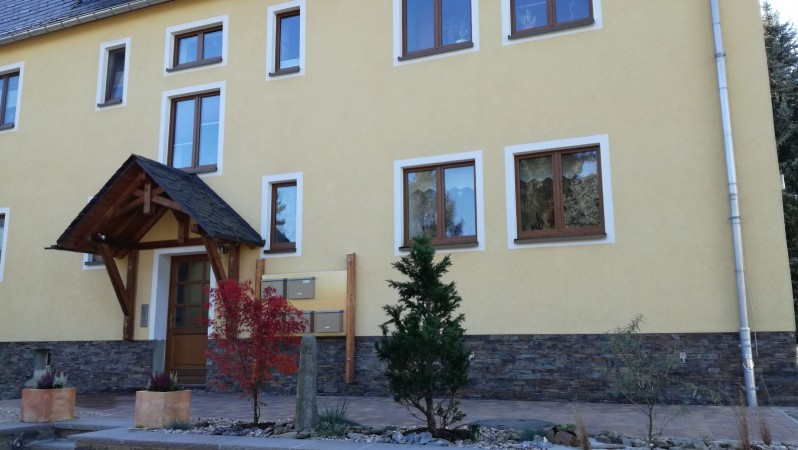 Natursteinverkleidung- Haussockel